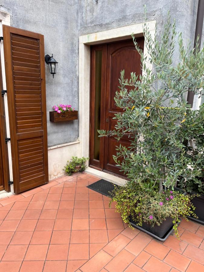 Il Borghetto Di San Giuseppe Etnarooms&Apartments Николози Екстериор снимка